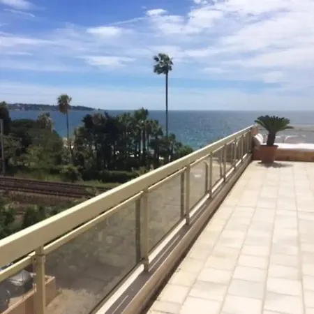 Penthouse Juan Les Pins *