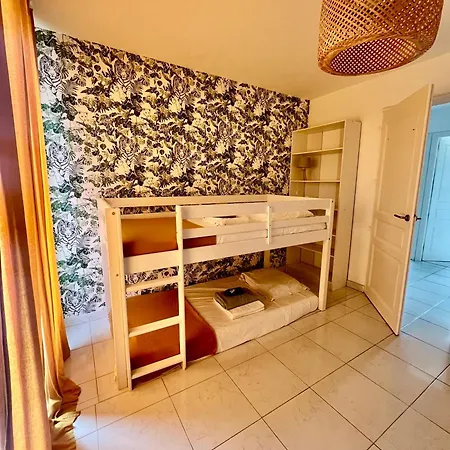 Penthouse Juan Les Pins 아파트 *